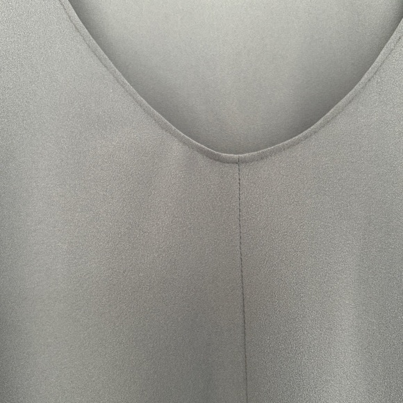 J Crew Gray V-Neck Top - Picture 5 of 6